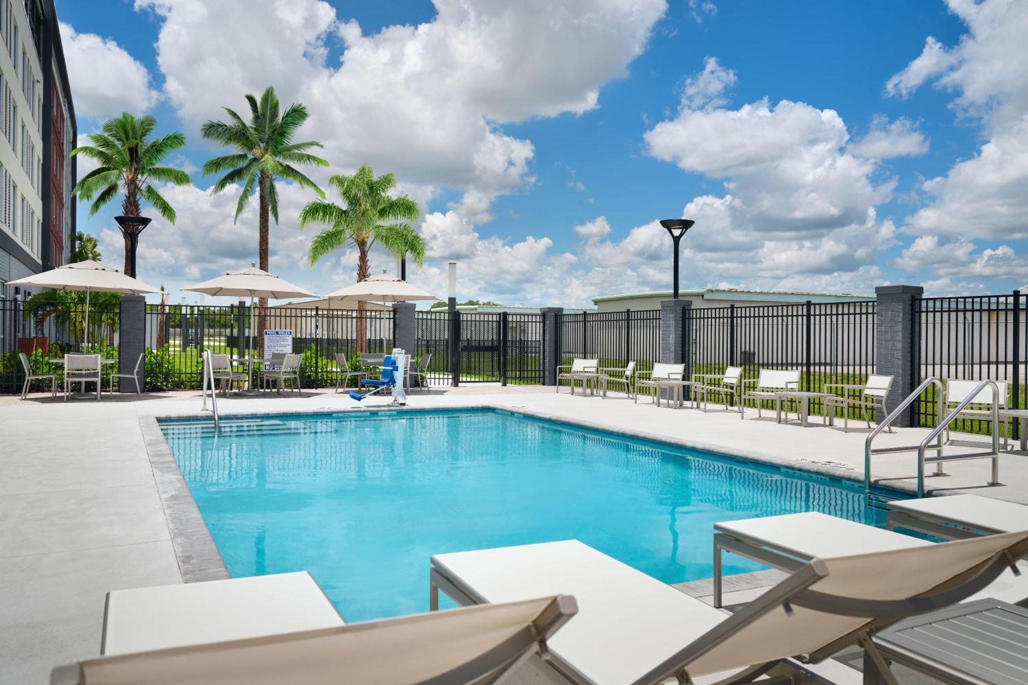 Hyatt Place Melbourne Airport, Fl Exterior photo
